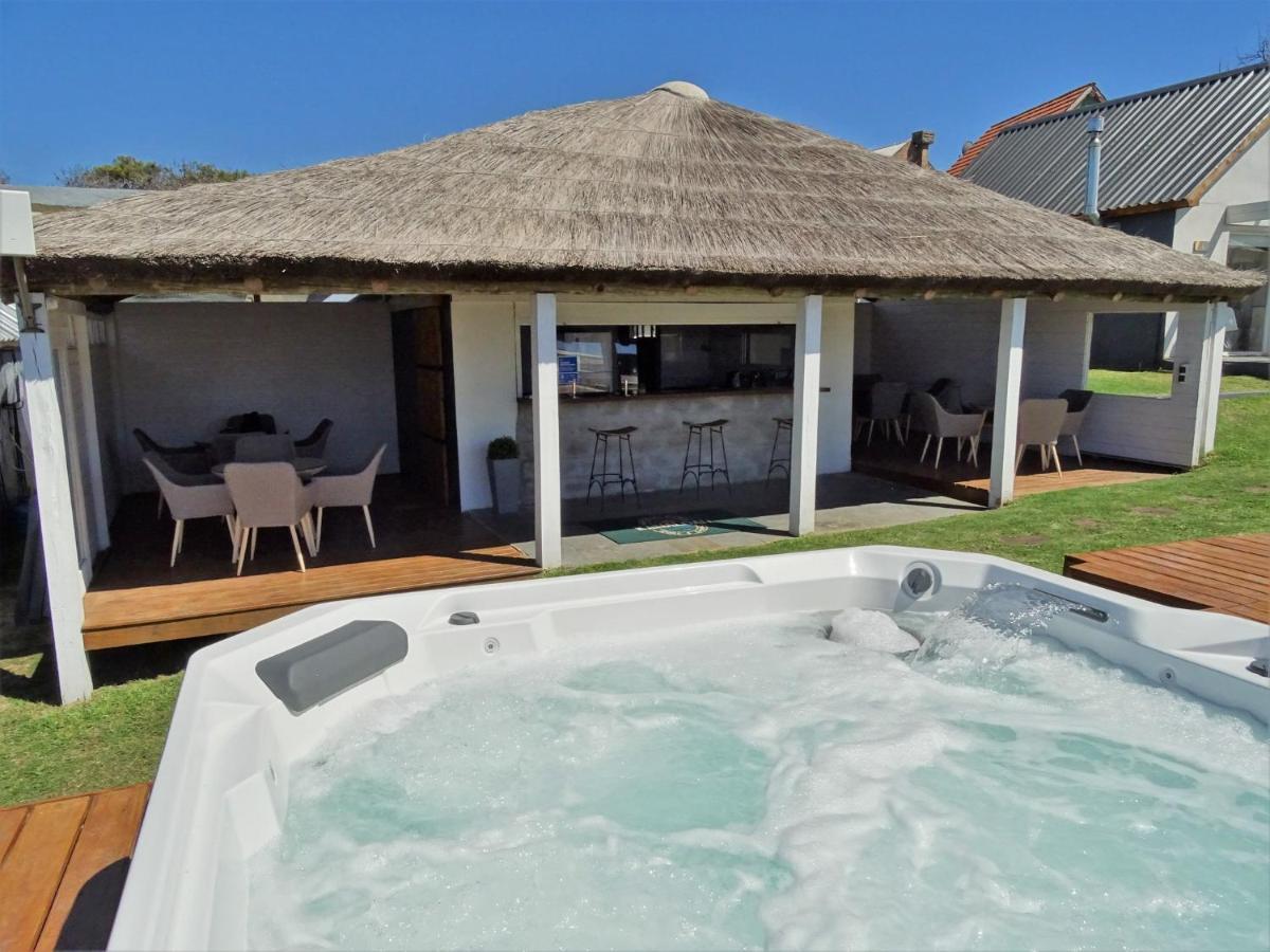 Kanaloah Lodge & Cabins Punta Del Diablo Exterior foto